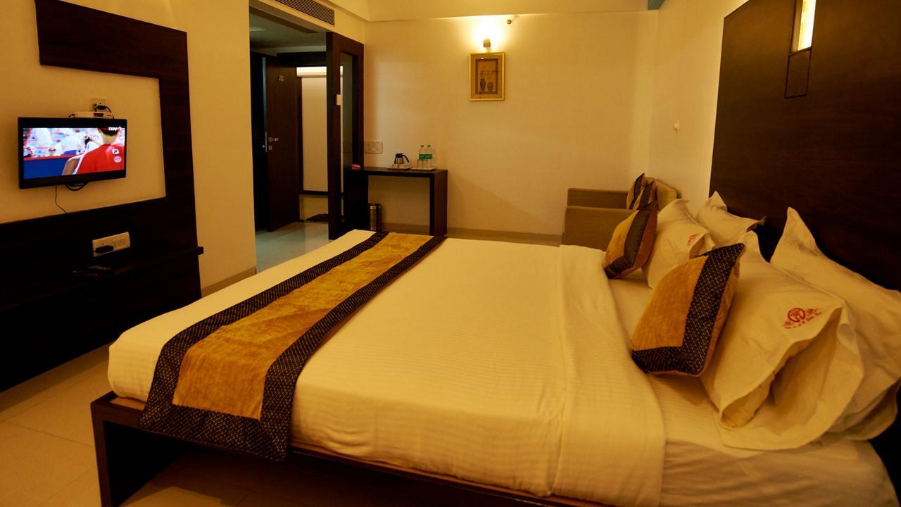 Hotel Golden View Shirdi Exterior foto