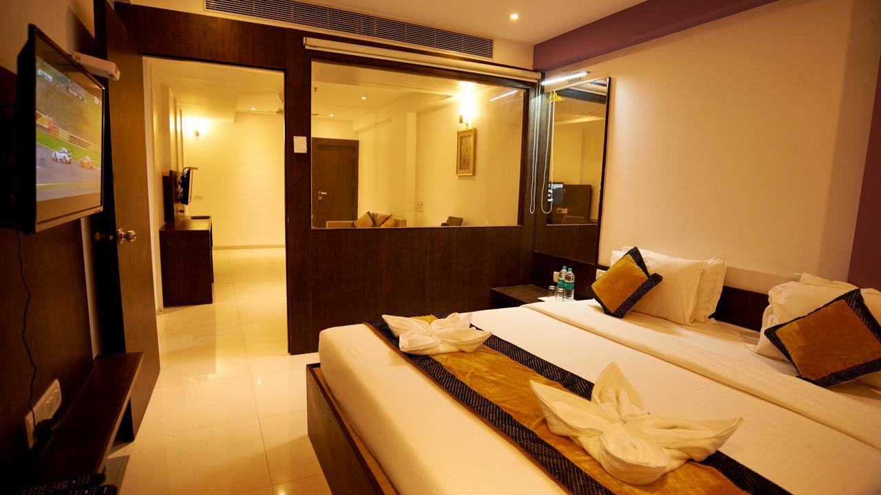 Hotel Golden View Shirdi Exterior foto